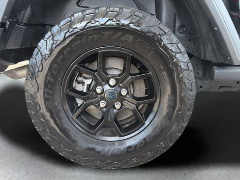 Used 2024 Jeep Wrangler Unlimited AWD/4WD image 25