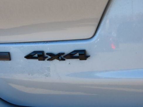 Used 2023 Jeep Grand Cherokee L Laredo image 19