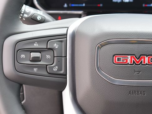 New 2026 GMC Sierra 1500 SLE w/ Preferred Package RWD image 17