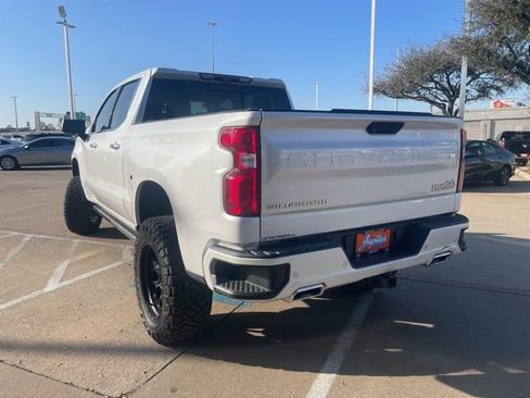 Used 2020 Chevrolet Silverado 1500 High Country w/ Technology Package image 7