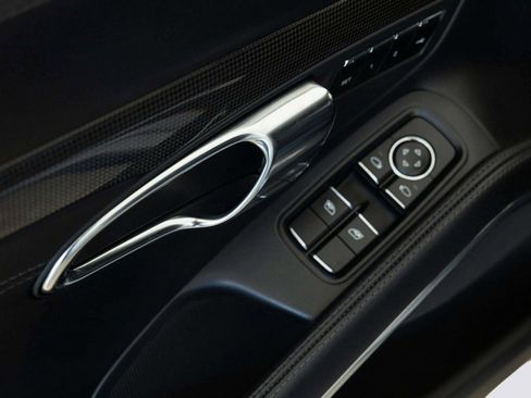 Used 2014 Porsche 911 Turbo S image 22