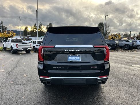 Certified 2025 GMC Yukon Denali image 4