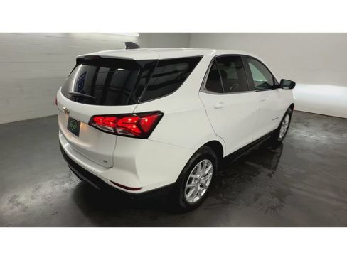 Used 2024 Chevrolet Equinox LT FWD image 8
