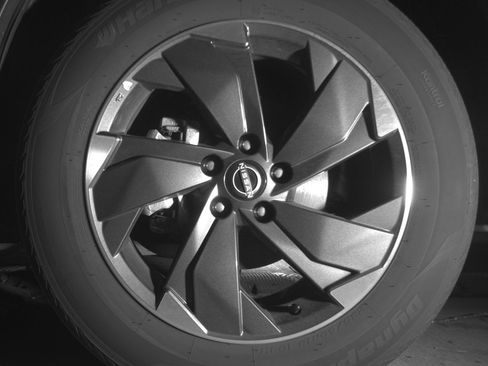 Used 2025 Nissan Rogue SV AWD/4WD image 11