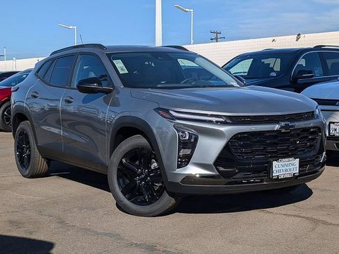 New 2026 Chevrolet Trax ACTIV image 2