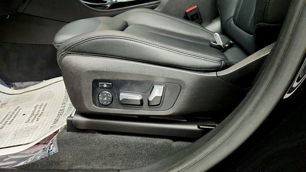 Used 2020 BMW X4 xDrive30i w/ Convenience Package AWD/4WD image 12