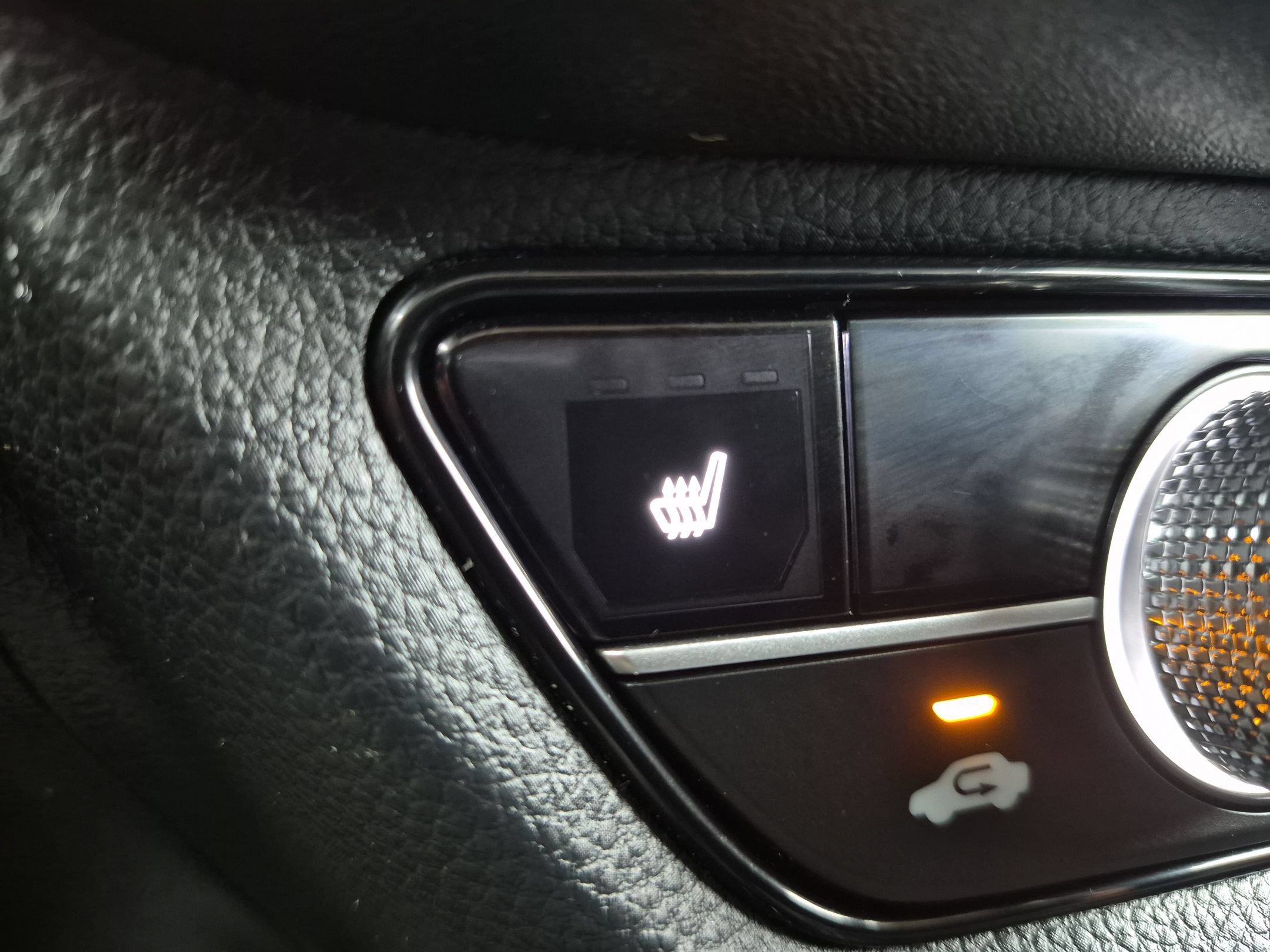 Certified 2025 Honda HR-V EX-L image 21