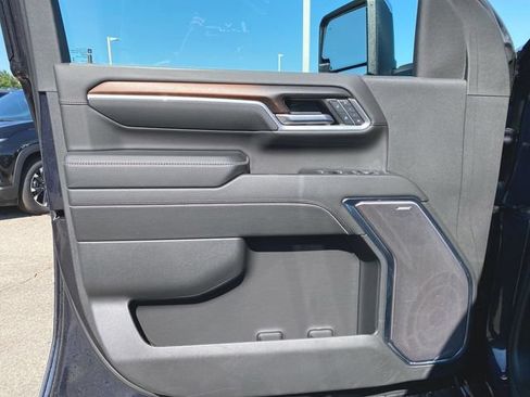 Used 2024 GMC Sierra 2500 Denali w/ Denali Reserve Package AWD/4WD image 23
