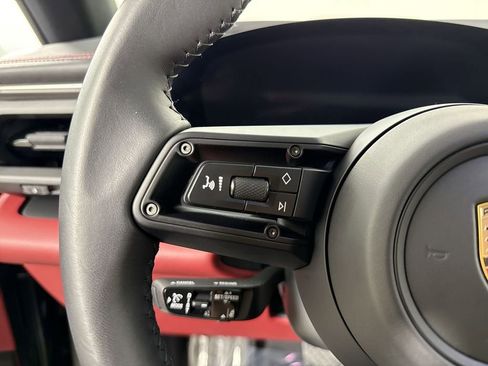 Certified 2025 Porsche Macan 4 Electric image 38