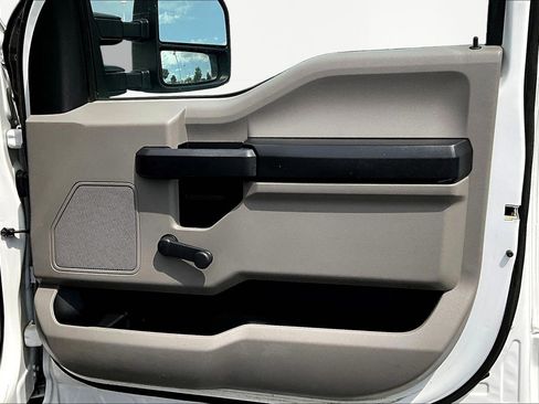 Used 2017 Ford F250 XL RWD image 22