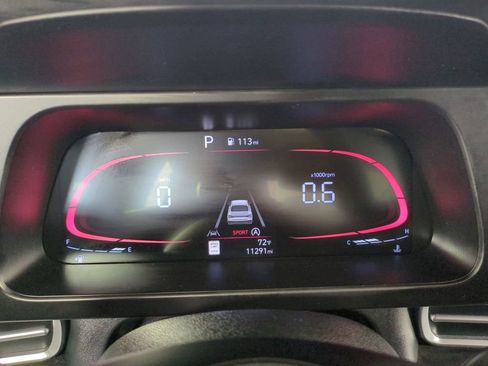 Certified 2025 Hyundai Elantra SE FWD image 32