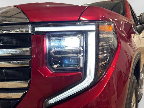 Used 2023 GMC Sierra 1500 SLT w/ SLT Premium Package image 13