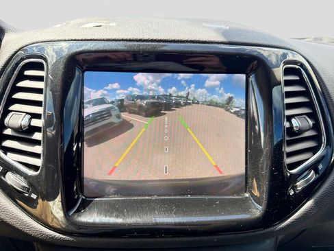 Used 2020 Jeep Compass Limited AWD/4WD image 19