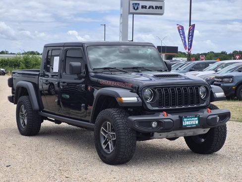 Used 2024 Jeep Gladiator Mojave w/ Safety Group AWD/4WD image 2