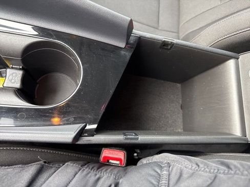 Used 2023 Hyundai Elantra SEL w/ Convenience Package image 19