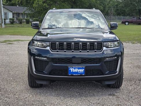 New 2026 Jeep Grand Cherokee Limited AWD/4WD image 3