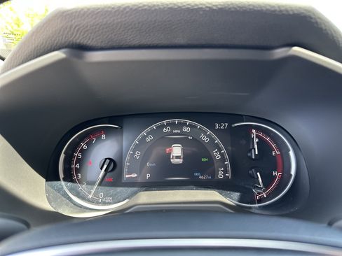 Certified 2025 Toyota RAV4 XLE Premium FWD image 21