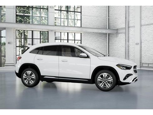 Certified 2025 Mercedes-Benz GLA 250 GLA 250 image 14
