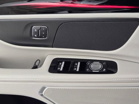 New 2026 Lincoln Nautilus Premier AWD/4WD image 19