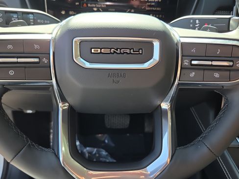Certified 2026 GMC Terrain Denali AWD/4WD image 23