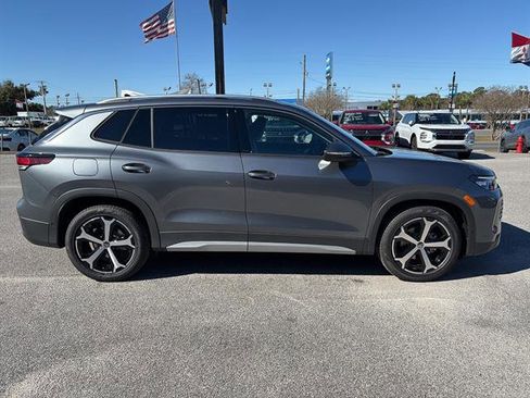 New 2026 Volkswagen Tiguan SE image 7