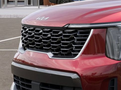 Certified 2025 Kia Sorento S AWD/4WD image 13
