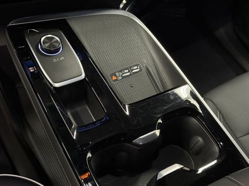 Certified 2025 Buick Enclave Preferred image 37