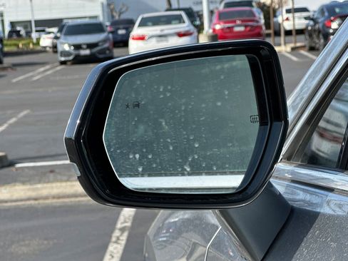 Certified 2024 Cadillac XT4 Premium Luxury image 54