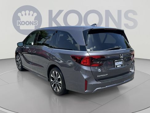 Used 2025 Honda Odyssey Elite image 4