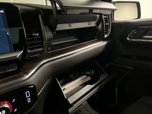 Used 2024 GMC Sierra 1500 Elevation image 44