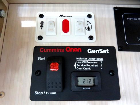 Used 2014 Mercedes-Benz Sprinter 3500 image 63