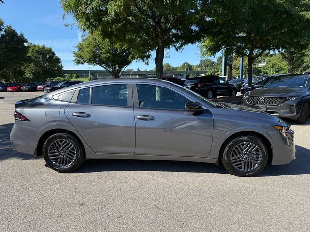 Used 2026 Nissan Sentra SV w/ SV Convenience Package FWD image 9