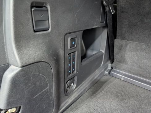 Used 2025 Ford Expedition Platinum AWD/4WD image 28
