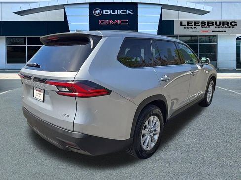 Used 2025 Toyota Grand Highlander AWD image 7