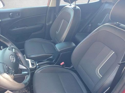 Certified 2023 Hyundai Venue Limited image 15