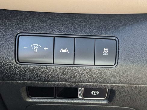 Used 2022 Hyundai Santa Fe SEL FWD image 27