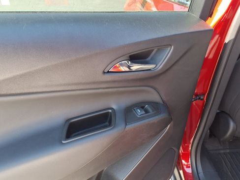 Used 2023 Chevrolet Equinox LT image 6