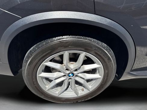 Used 2023 BMW X5 xDrive40i w/ Premium Package AWD/4WD image 37