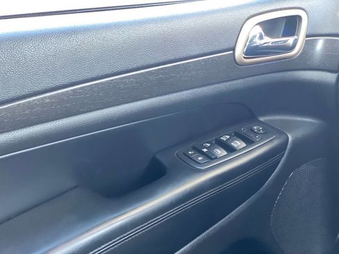 Used 2015 Jeep Grand Cherokee Laredo w/ Quick Order Package 23E image 30