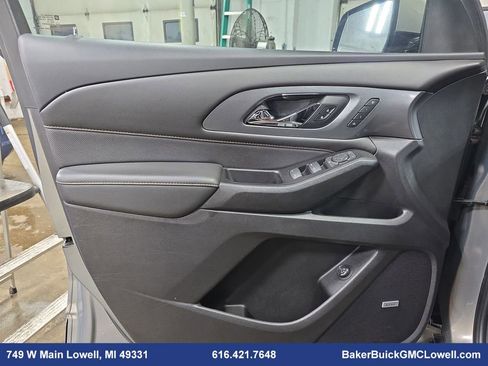 Used 2019 Chevrolet Traverse Premier w/ Driver Confidence II Package image 27