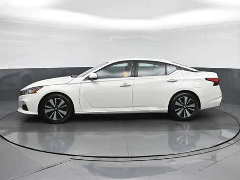 Used 2021 Nissan Altima 2.5 SV FWD image 4