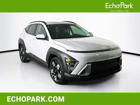 Used 2025 Hyundai Kona SEL image 1