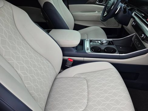 New 2026 Kia Carnival SX FWD image 10