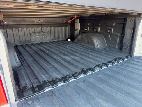 Certified 2019 Chevrolet Silverado 1500 High Country w/ High Country Premium Package AWD/4WD image 28