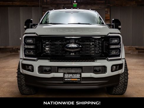 Used 2025 Ford F450 Platinum w/ Platinum Plus Package image 4