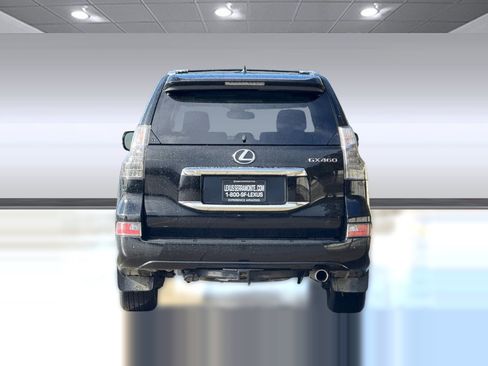 Used 2017 Lexus GX 460 Luxury w/ Preferred Accessory Package image 9