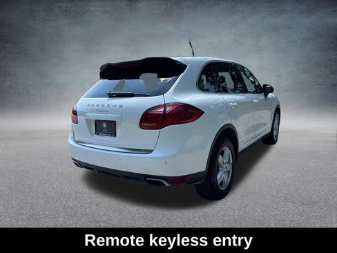 Used 2013 Porsche Cayenne Diesel AWD/4WD image 5