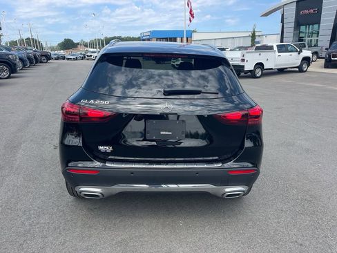Used 2025 Mercedes-Benz GLA 250 image 4