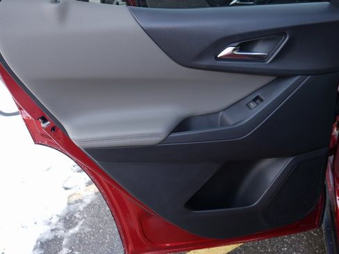 New 2026 Chevrolet Equinox LT image 31