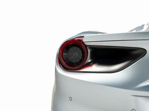 Used 2017 Ferrari 488 GTB image 19